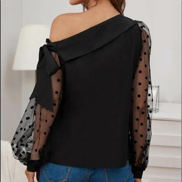 Beautiful woman lace blouse - Picture 2 of 8